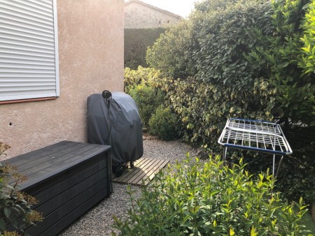 Coin barbecue et séchoir à linge